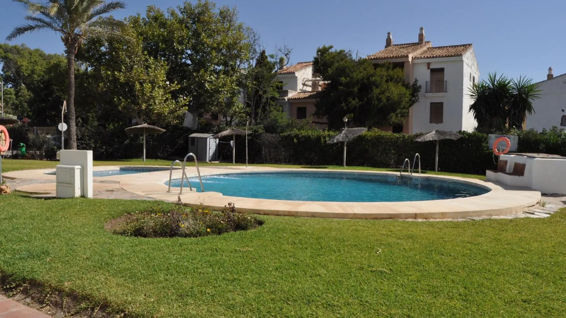 Adosado En La Bahia De Casares Villa Nyaraló